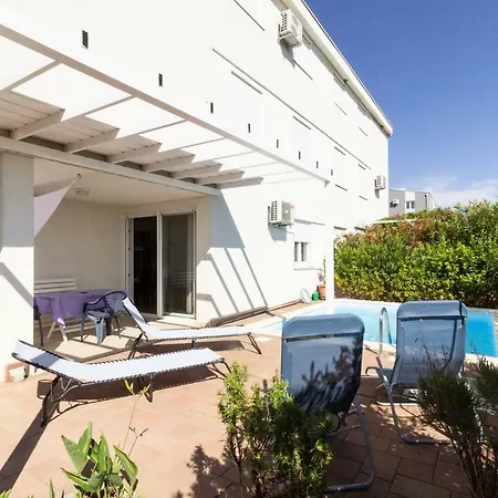 Samba With Private Pool