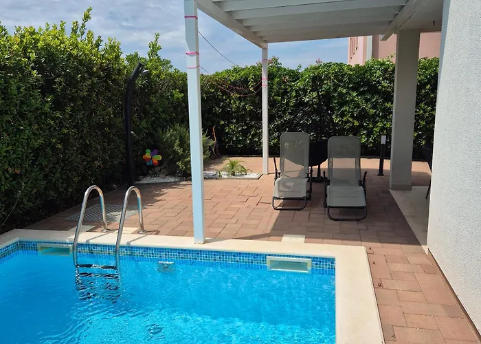 Samba With Private Pool *