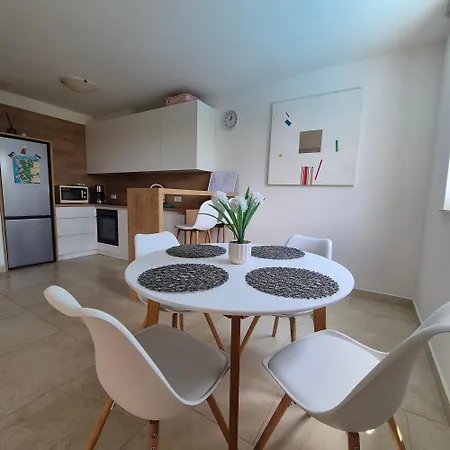 Apartment Samba With Private Pool *