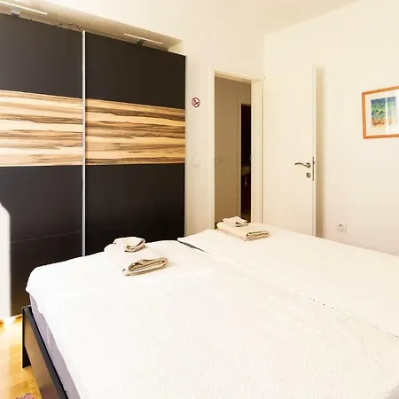 Apartament Samba With Private Pool Privlaka (Zadar)