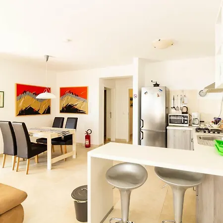 Apartment Samba With Private Pool Privlaka (Zadar)