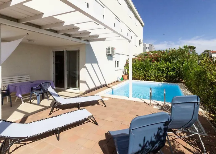 Samba With Private Pool